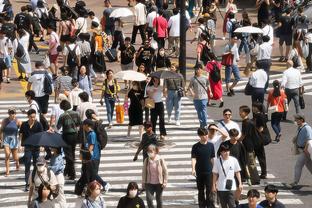 文胖：76人休赛期引援首要目标是乔治 还将关注巴特勒和英格拉姆