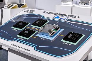 喊一声里总牛X不过分吧！里夫斯队内训练上演逆天双手补扣